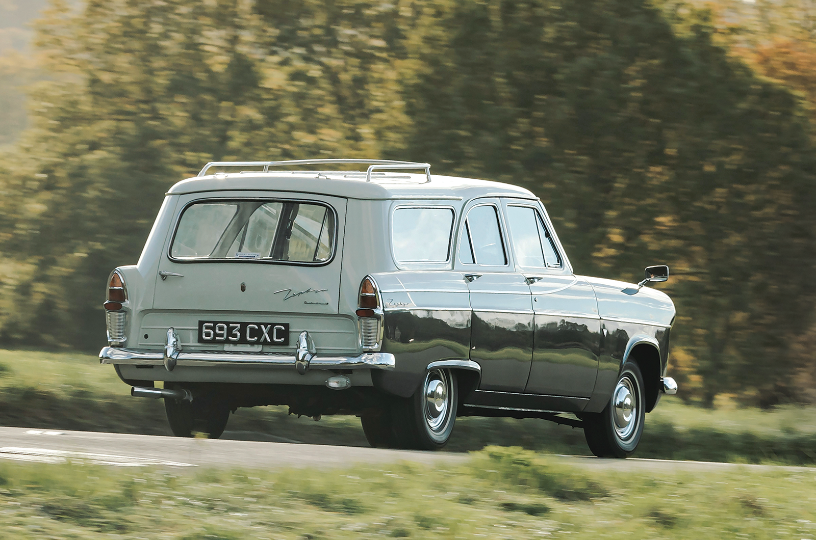 Classic & Sports Car – Ford Zephyr MkII Farnham estate: getting the wagon rolling