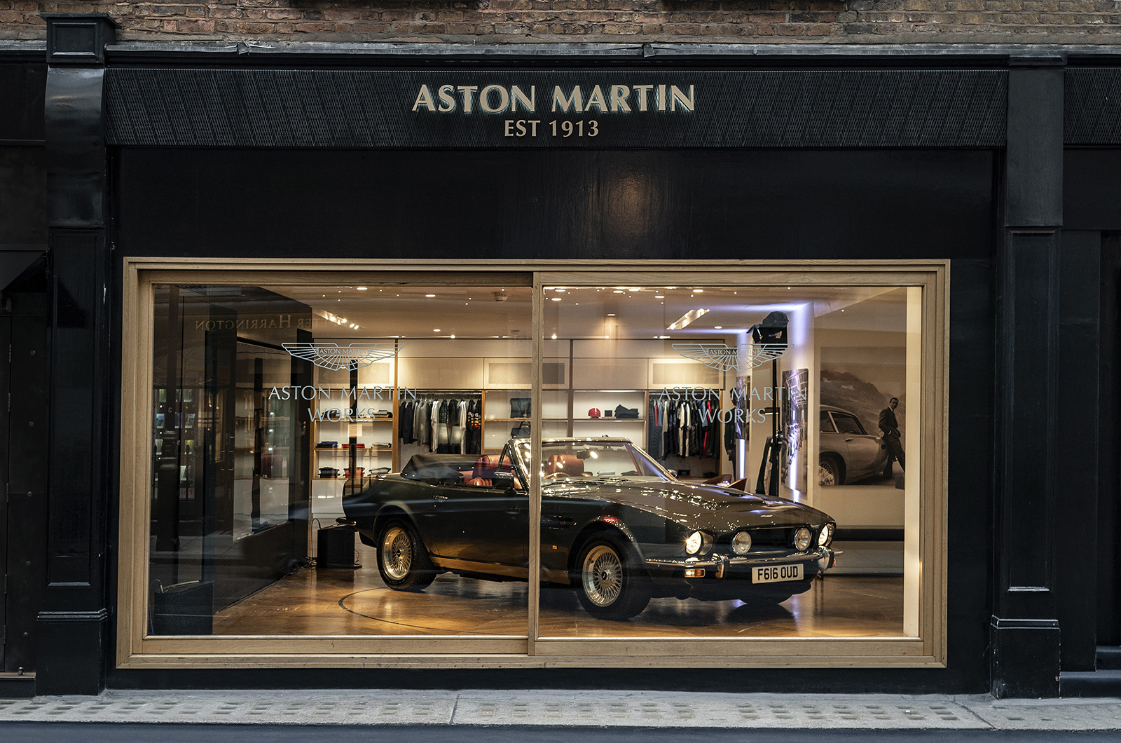 Classic & Sports Car – Aston Martin opens classic Mayfair showroom