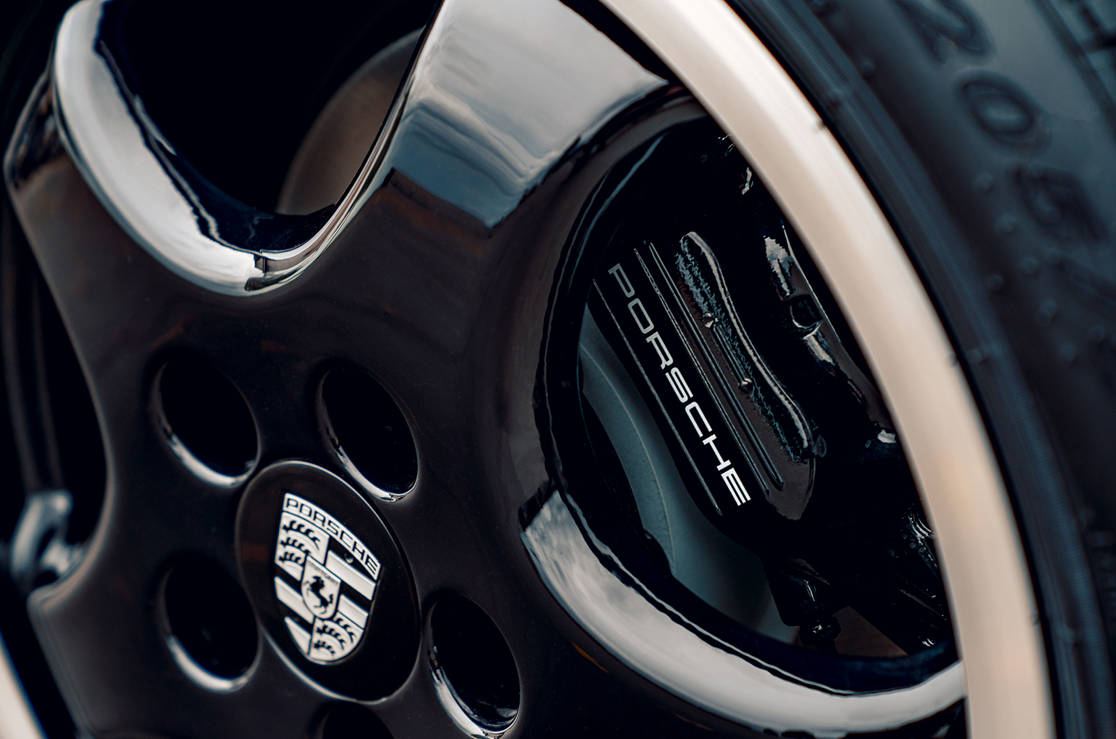 Classic & Sports Car – 20 restored Porsches set for NEC show reveal