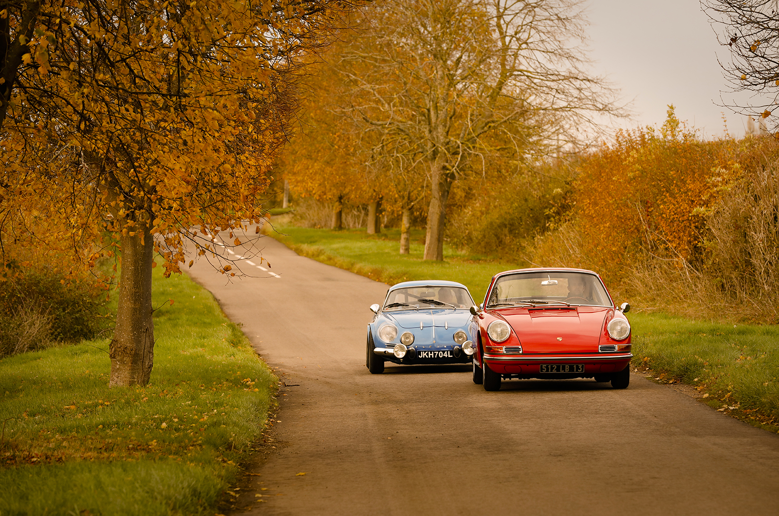 Classic & Sports Car – Porsche 911 vs Alpine A110: Rally heroes for the road