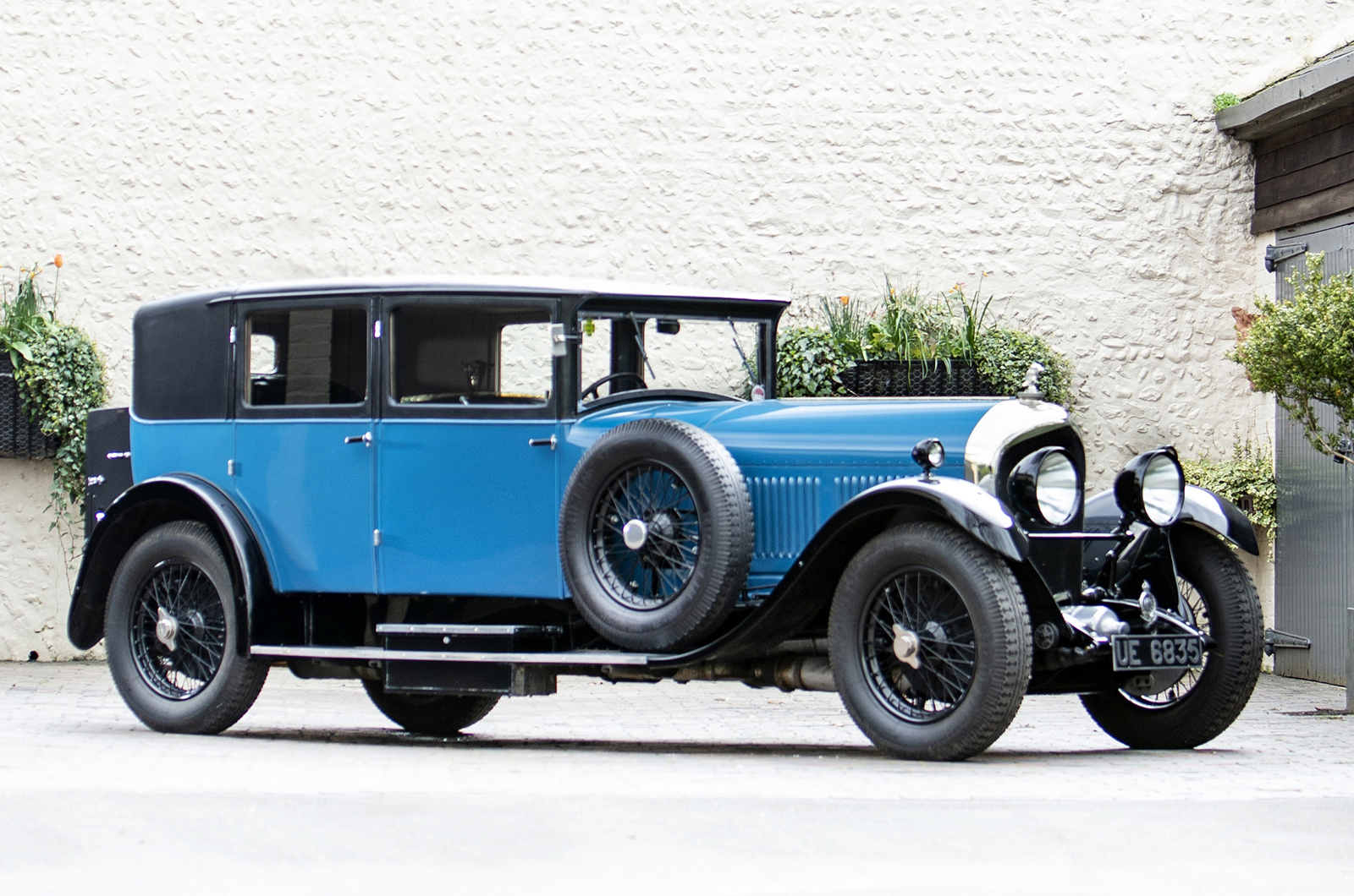 Classic & Sports Car – 10 Bentleys head to Heveningham for centenary celebration