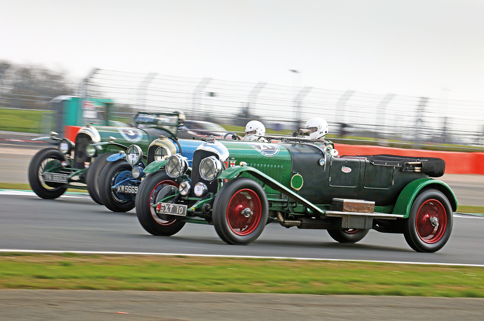 Classic & Sports Car – Rare race-meeting cancellation by VSCC