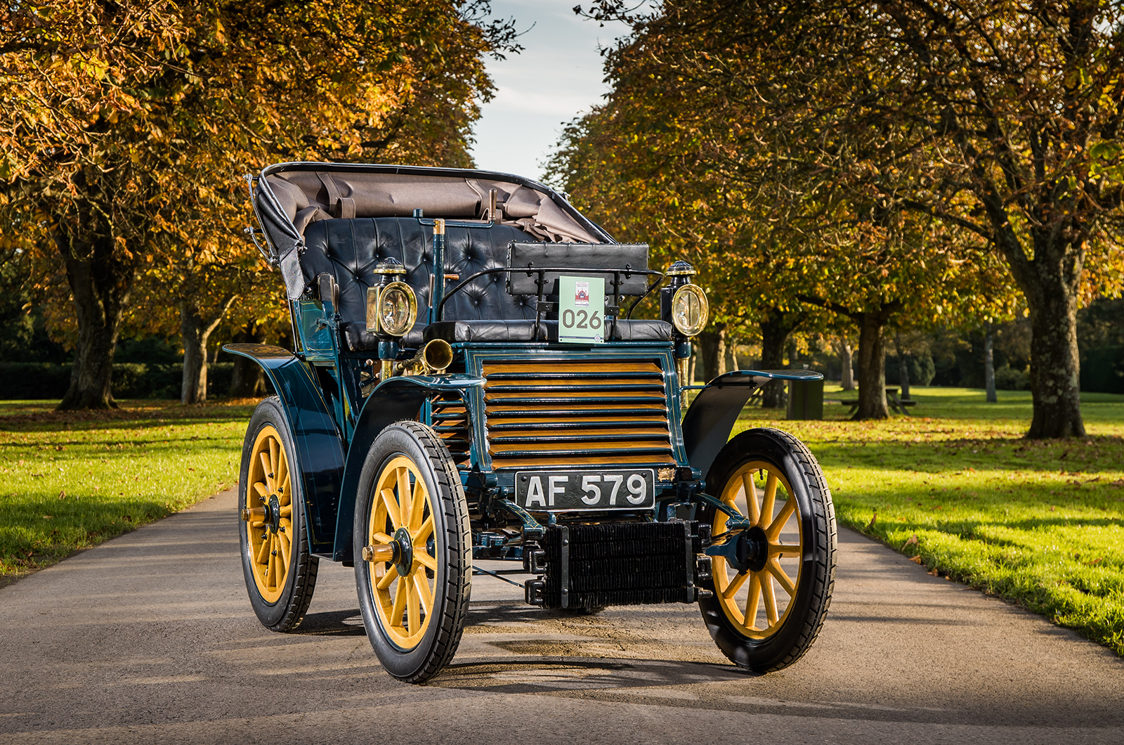 Classic & Sports Car – London to Brighton Veteran Car Run 2019 preview
