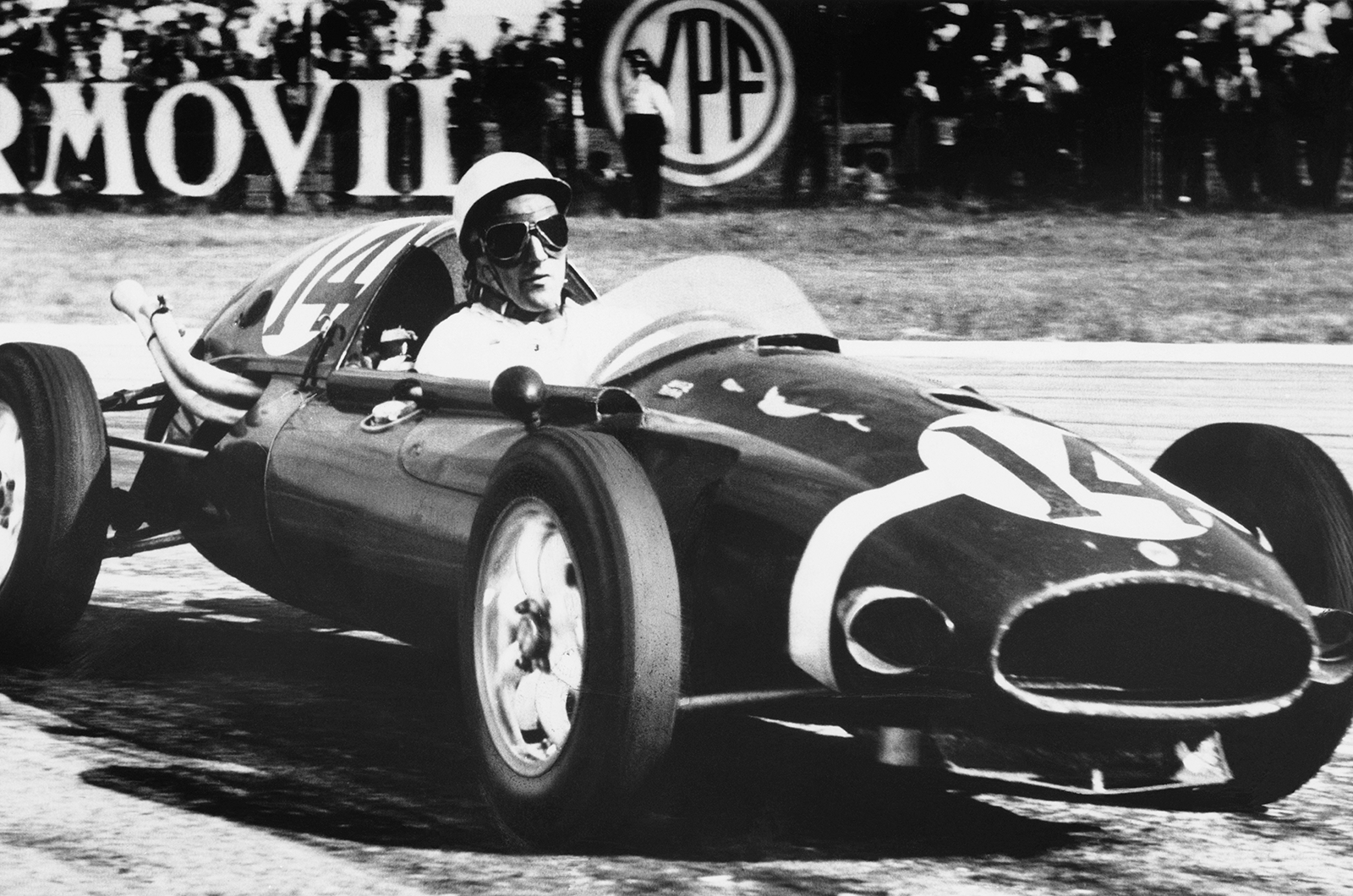 Stirling Moss claims a historic victory at Buenos Aires in his Cooper-Climax