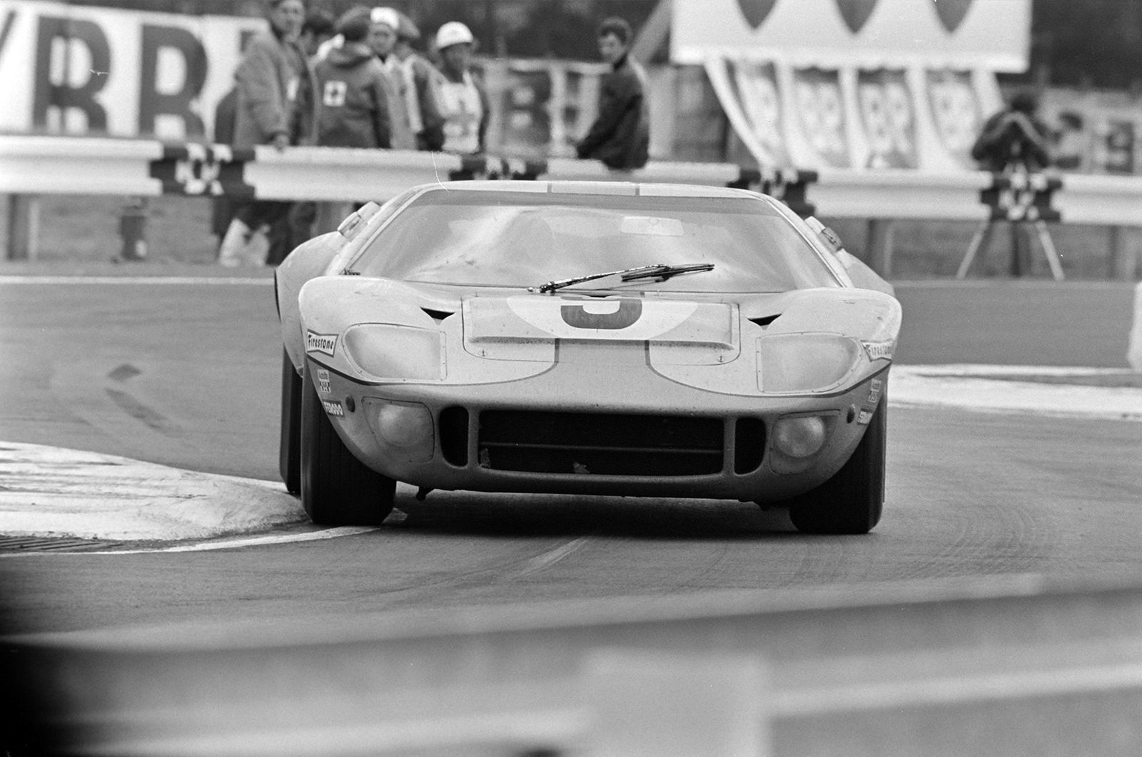 Classic & Sports Car – Le Mans and the late start