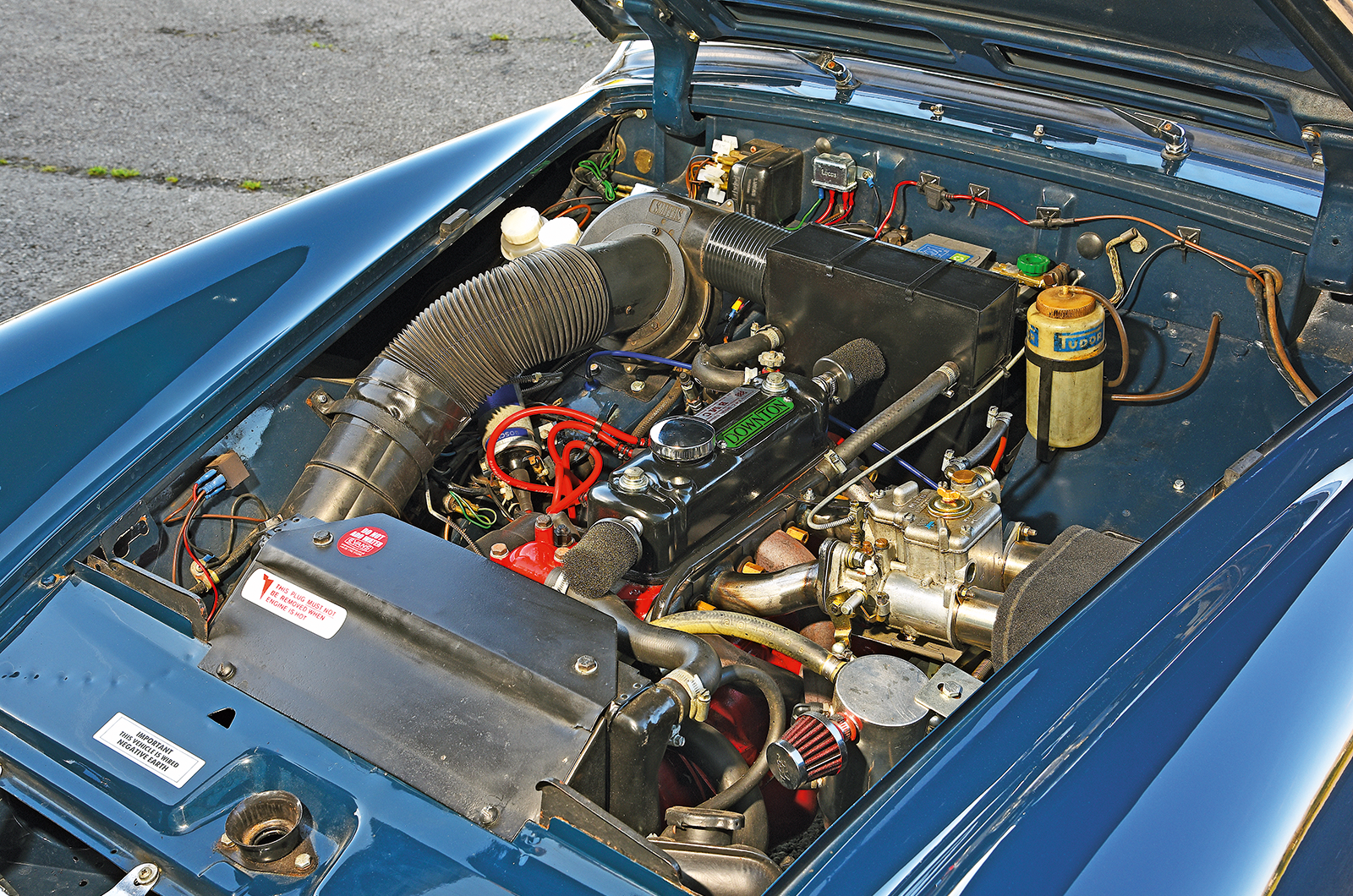 Classic & Sports Car – Baby classic sports cars do battle: Honda S800 Sport vs Fiat 850 Sport Spider vs MG Midget