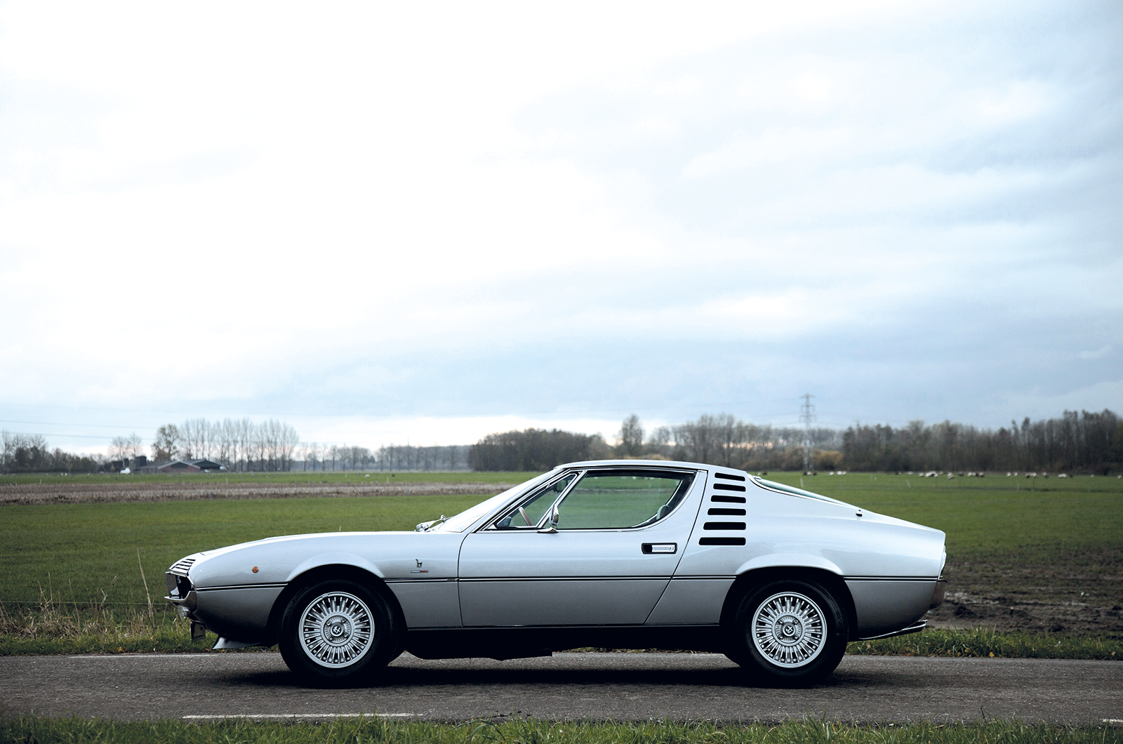 Classic & Sports Car – Flawed diamond: Alfa Romeo Montreal