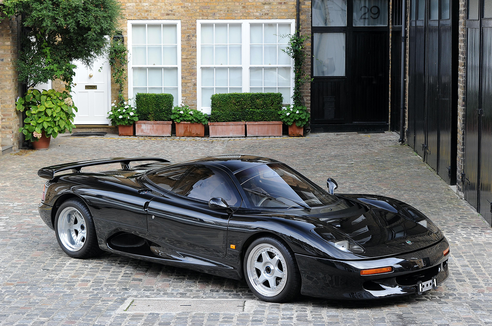 Classic & Sports Car – Classic great Brits to be honoured at London Concours