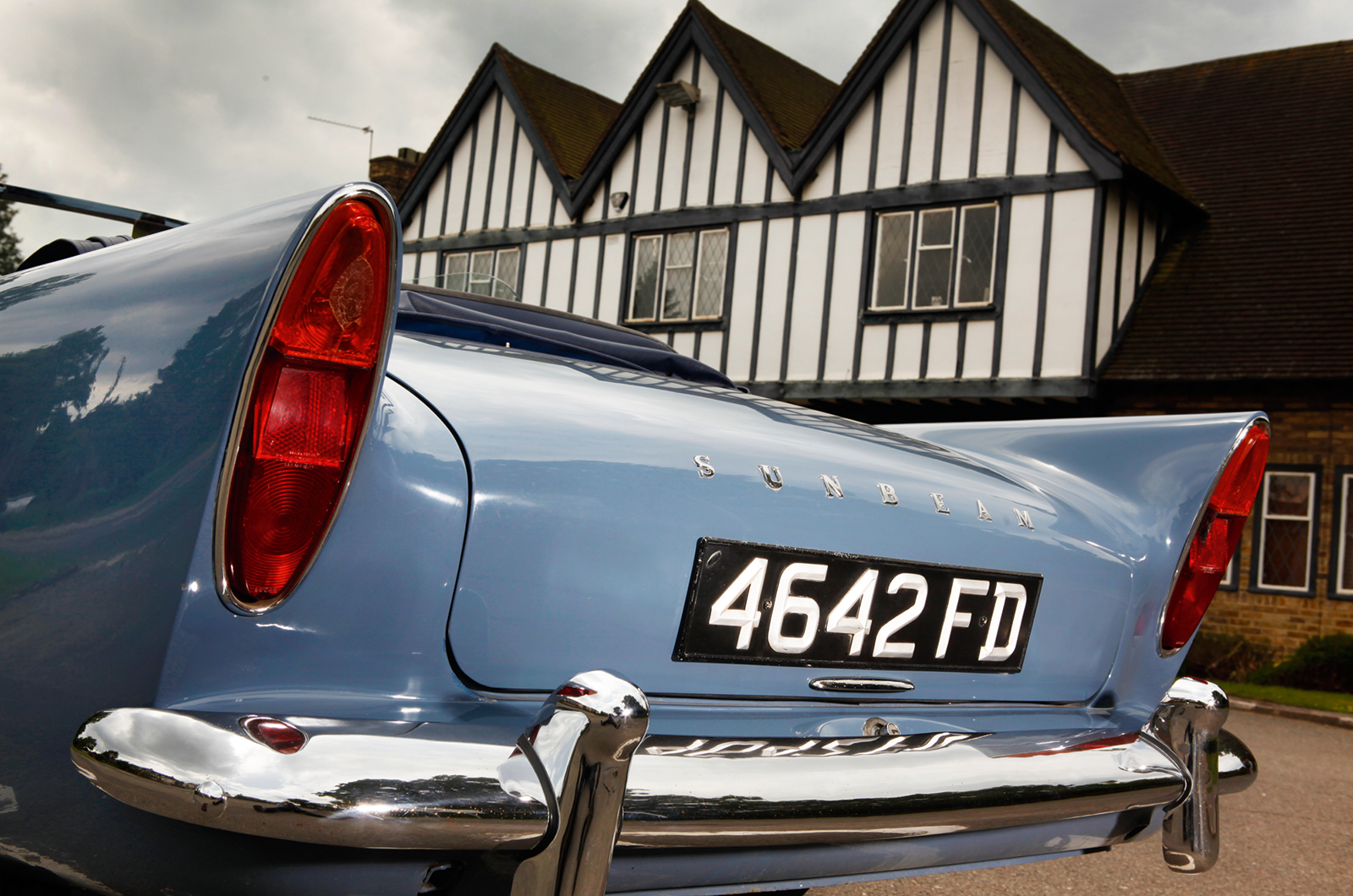 Classic & Sports Car – Driving the original James Bond car, a Sunbeam Alpine