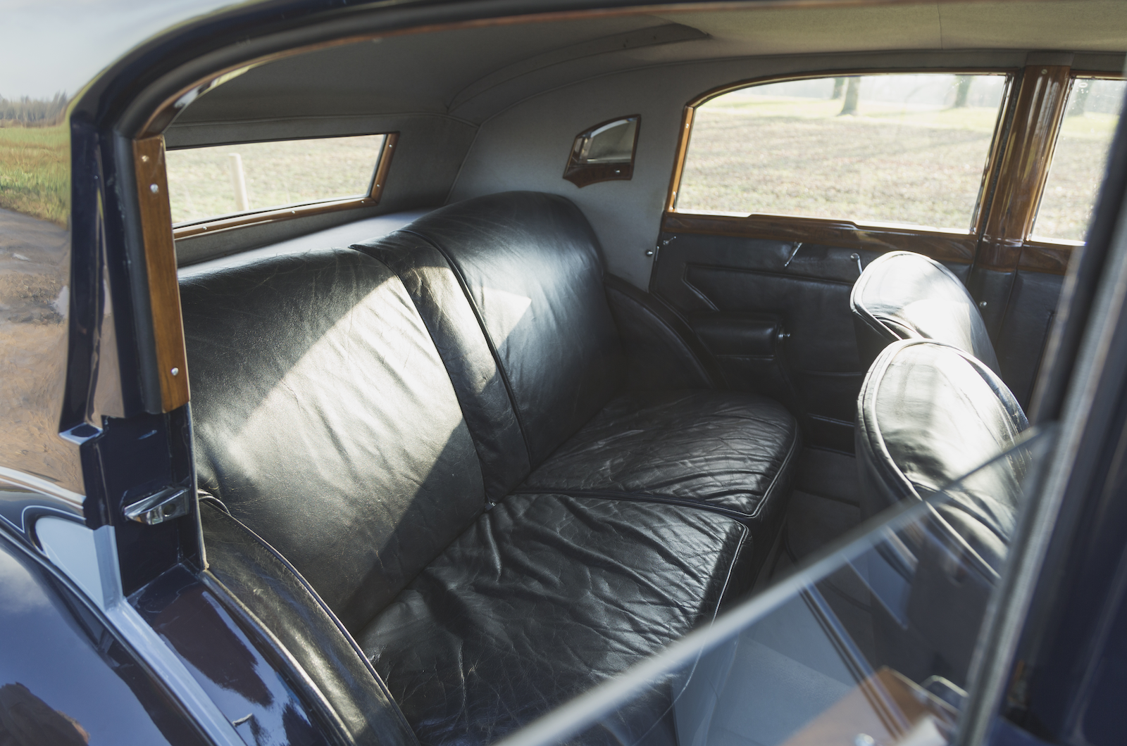 Classic & Sports Car - Driving Lagonda's peerless V12