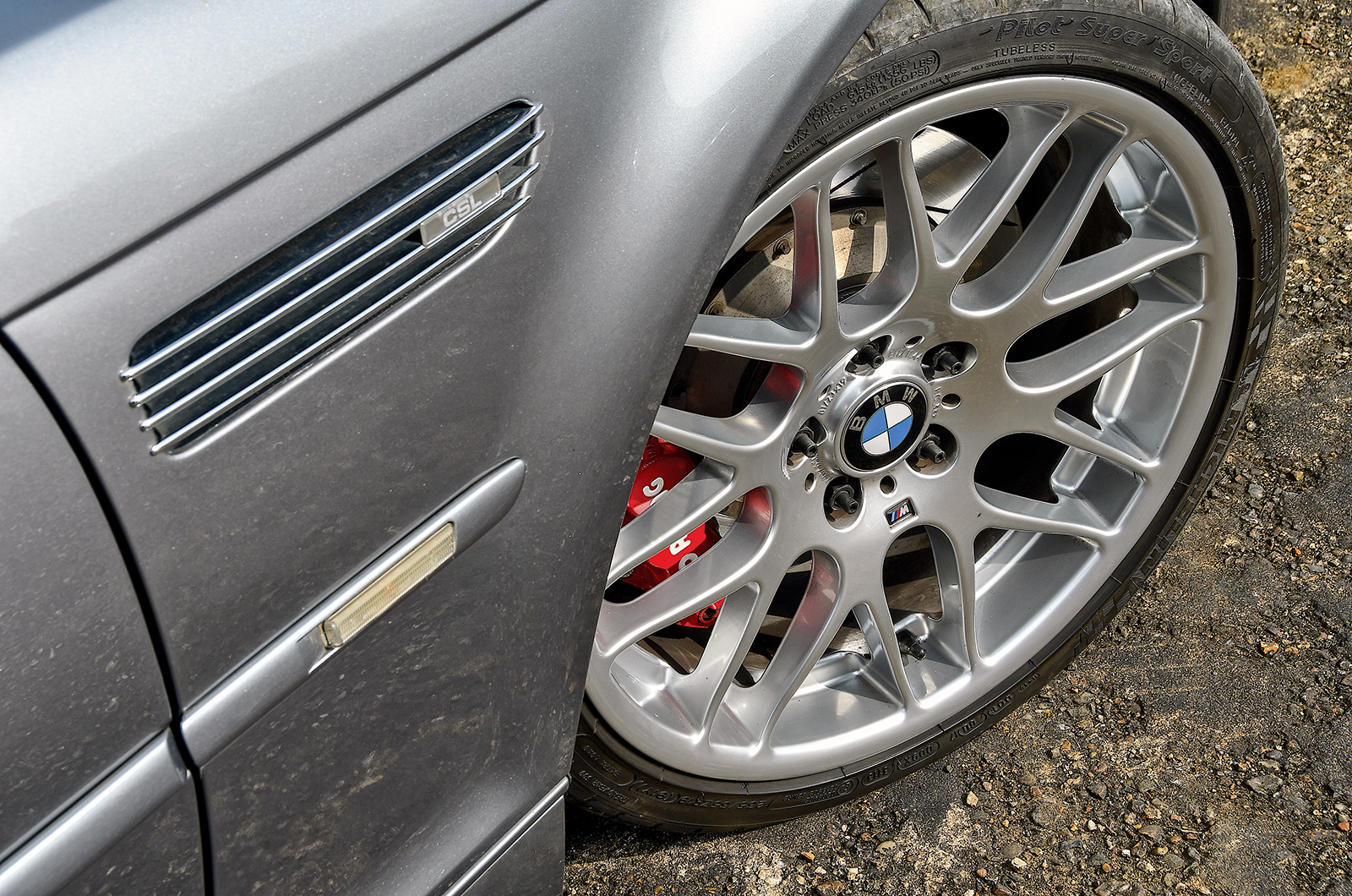 Classic & Sports Car - BMW M3s: maximum attack