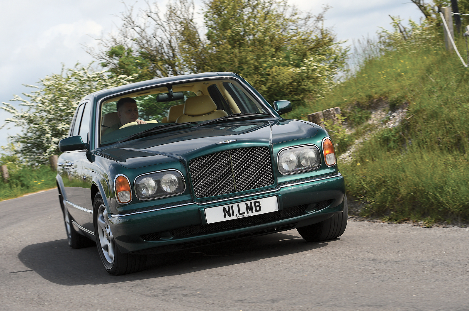 Classic & Sports Car – How Rolls-Royce and Bentley built one car with three engines