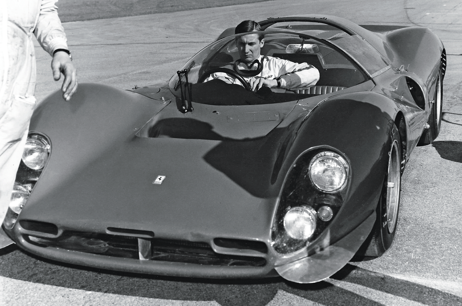 Classic & Sports Car – Mike Parkes: Ferrari’s golden boy