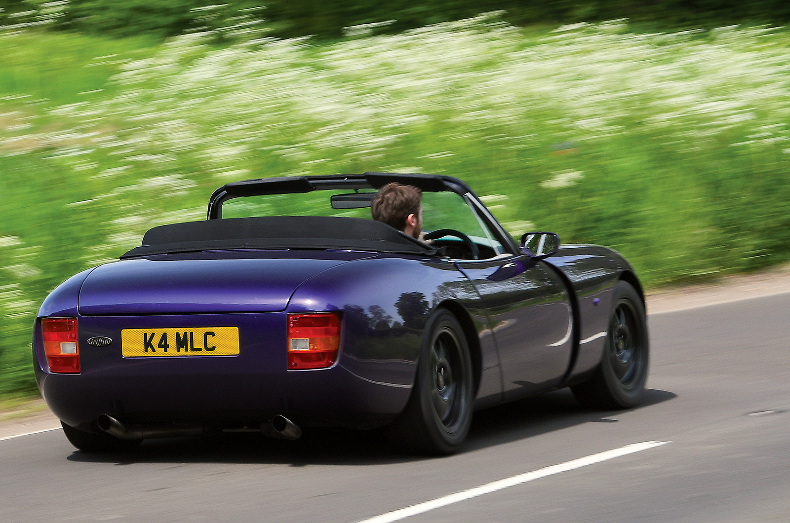 Classic & Sports Car – MG RV8 vs TVR Griffith vs Marcos Mantara: power to the people