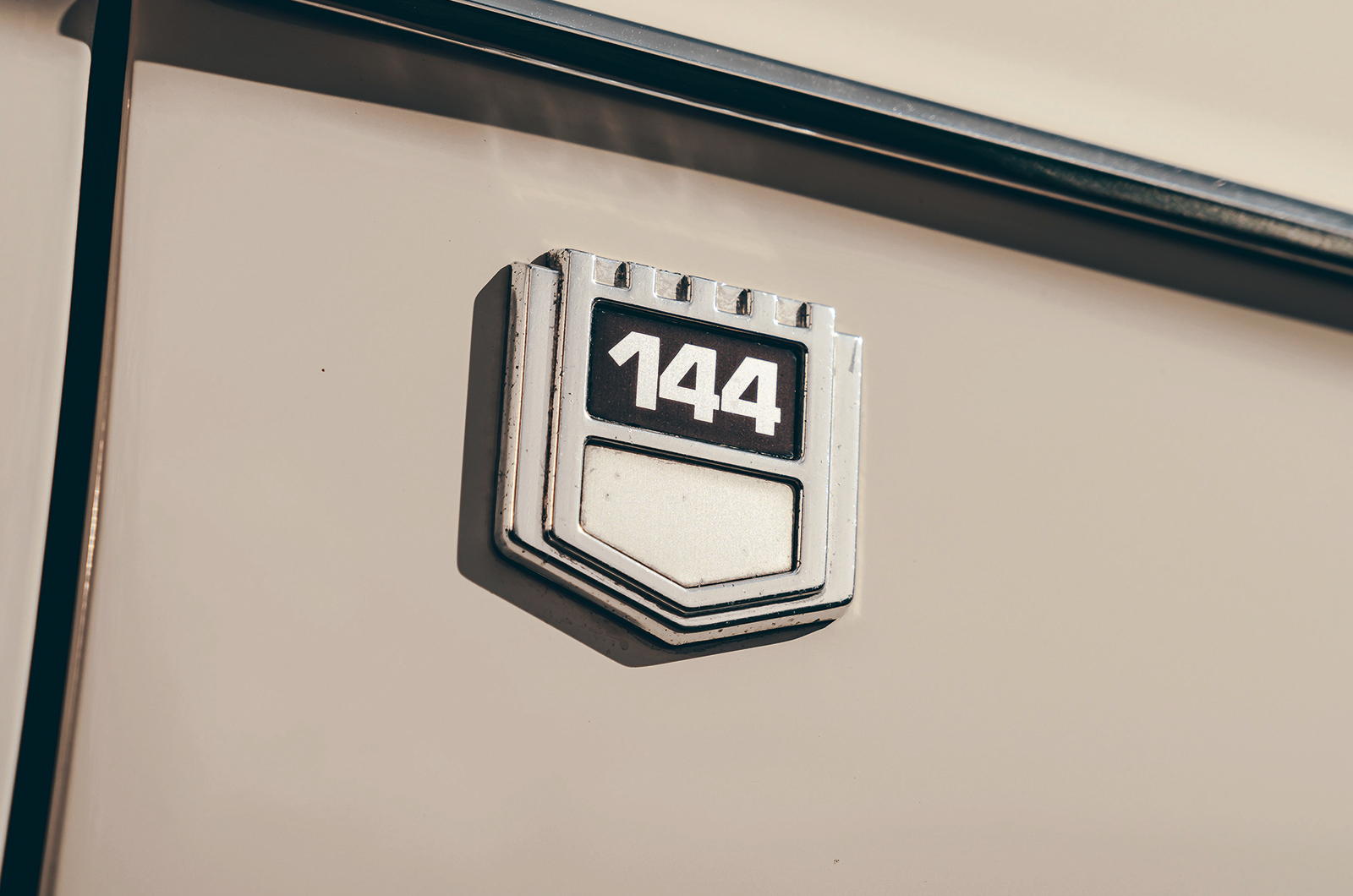 Classic & Sports Car – Volvo 144E: return of the Saint