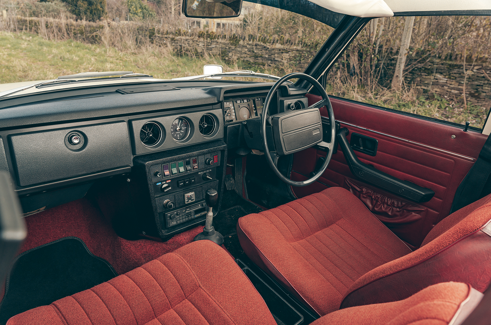 Classic & Sports Car – Volvo 144E: return of the Saint