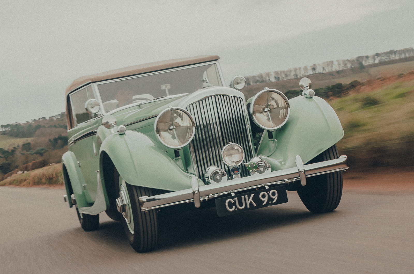 Classic & Sports Car – Bentley 4¼-litre Vanden Plas: national velvet