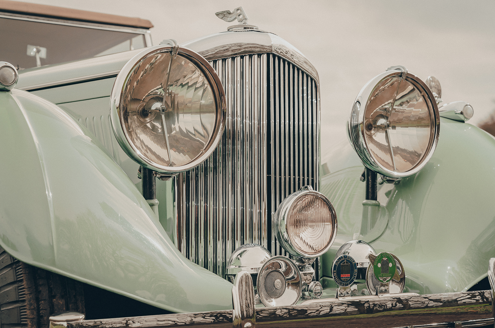 Classic & Sports Car – Bentley 4¼-litre Vanden Plas: national velvet