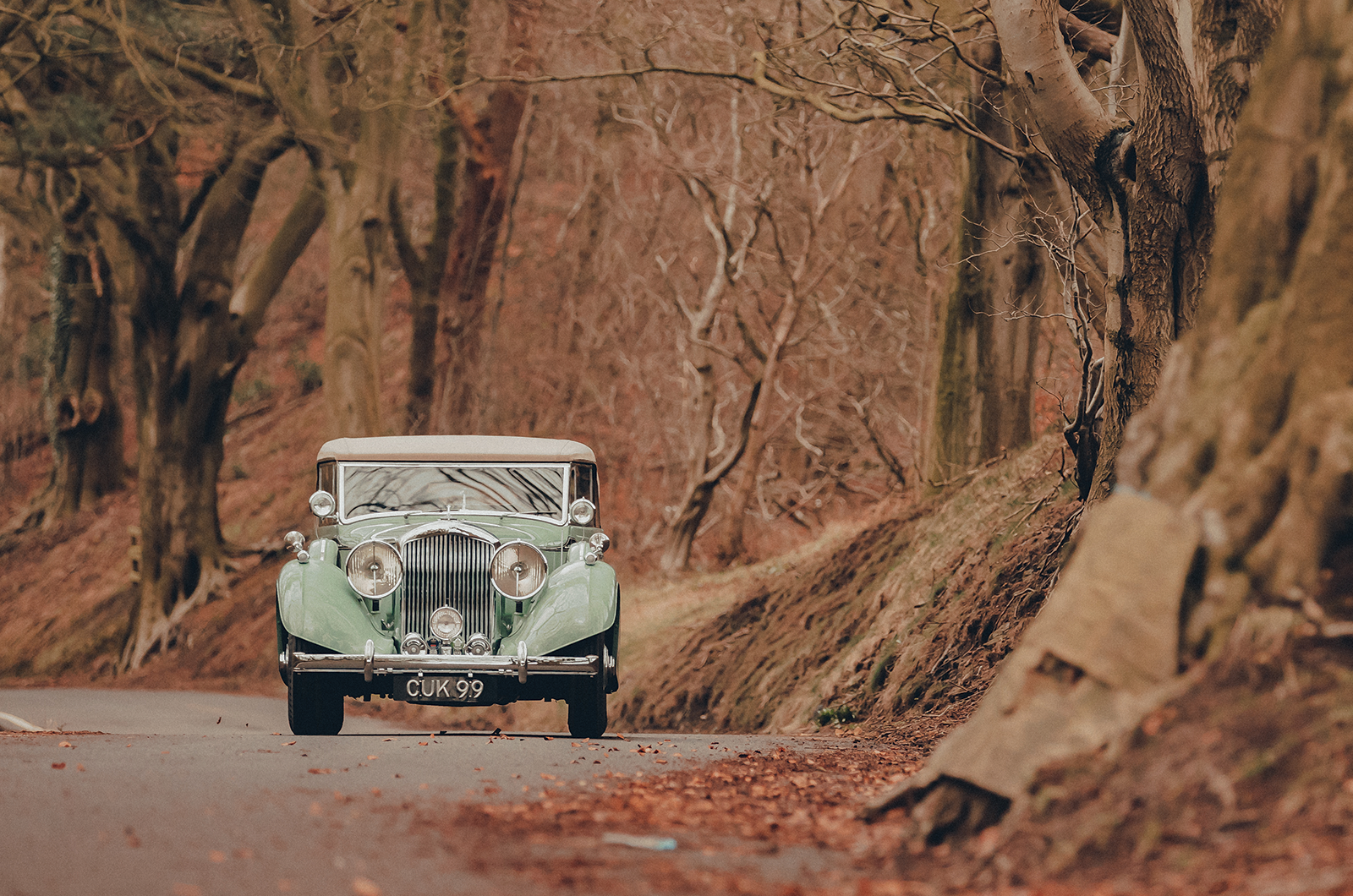 Classic & Sports Car – Bentley 4¼-litre Vanden Plas: national velvet