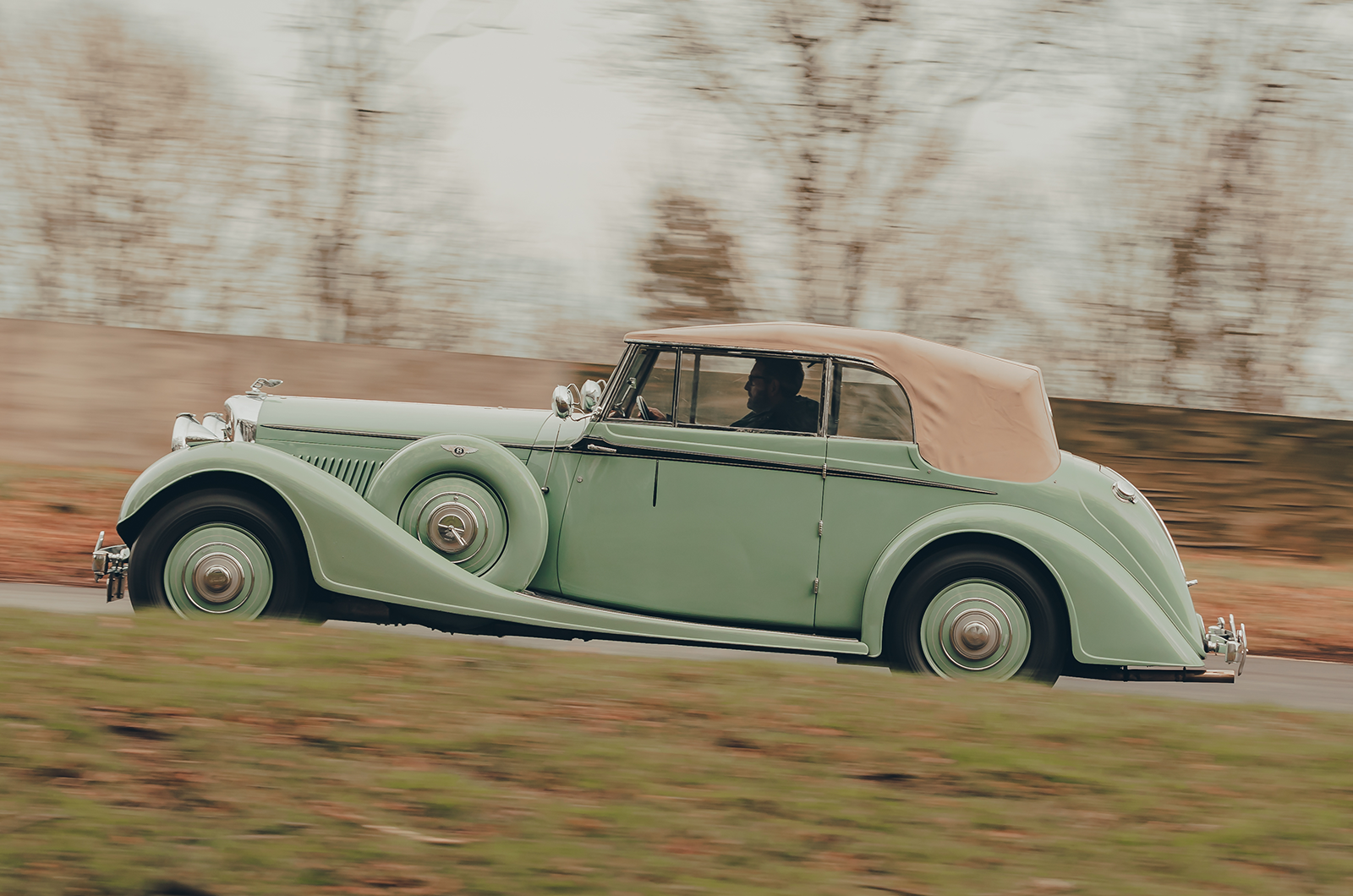 Classic & Sports Car – Bentley 4¼-litre Vanden Plas: national velvet