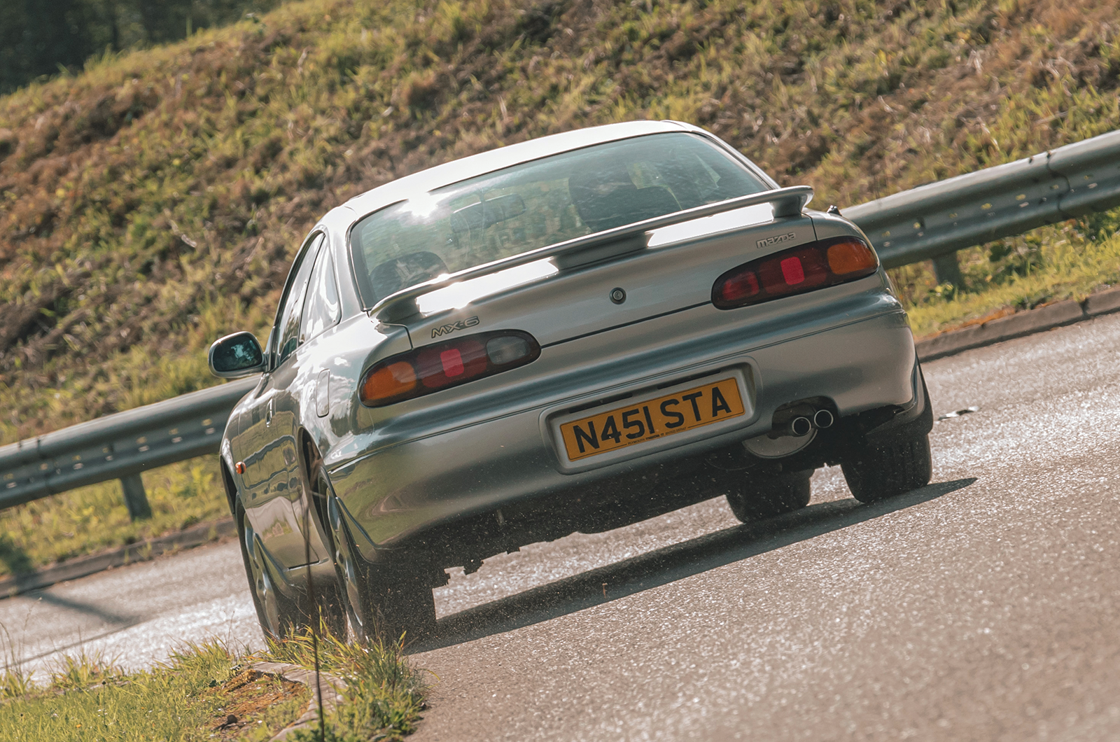 Classic & Sports Car – Toyota Celica GT vs Mazda MX-6 vs Rover 220 turbo: ’90s hits