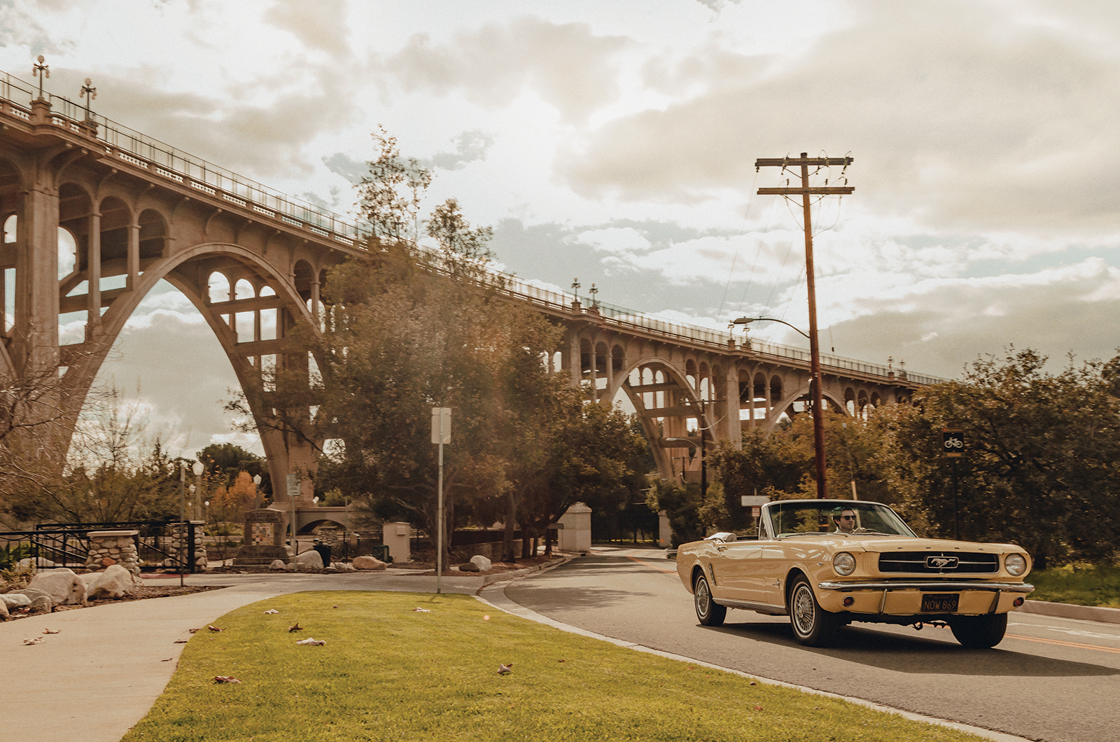 Classic & Sports Car – Ford Mustang at 60: Route 66 in the original pony car