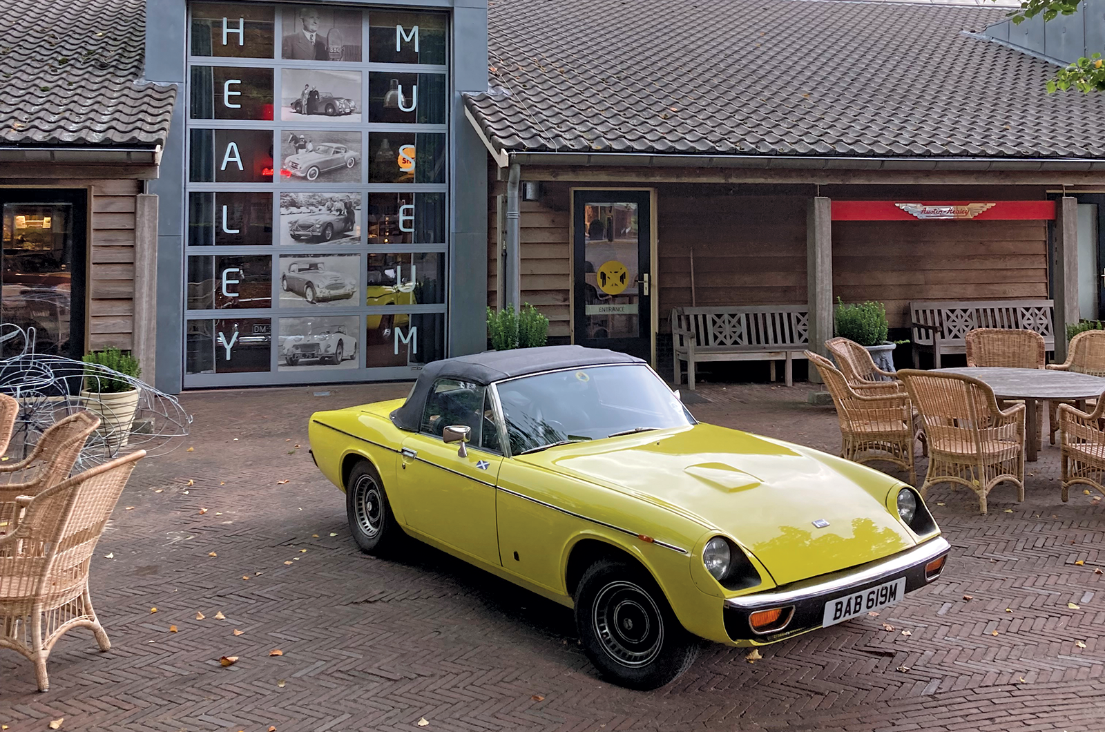 Classic & Sports Car – Your classic: Jensen-Healey