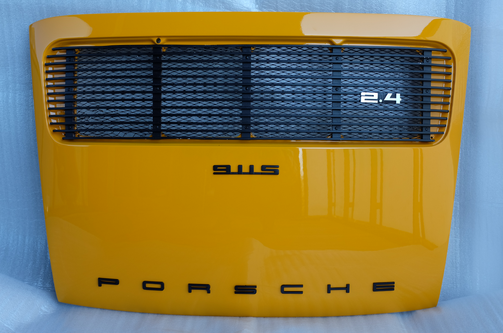 Classic & Sports Car – Also in my garage: Porsche 911 engine lids