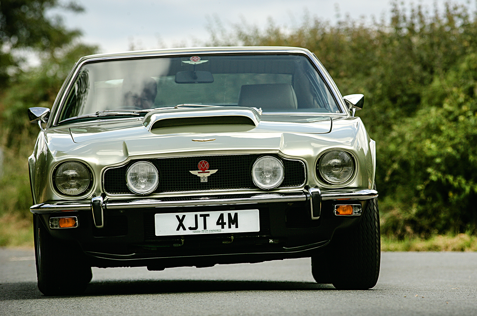 Classic & Sports Car – Aston Martin V8 vs Jensen Interceptor III: GT showdown