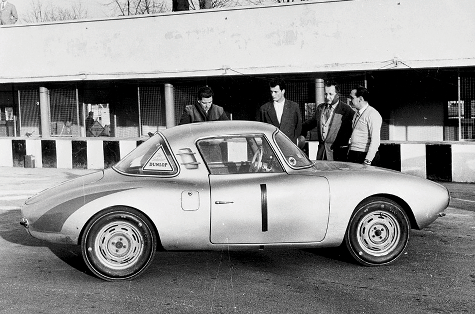 Classic & Sports Car – DKW 3=6 Monza: record car hits the road