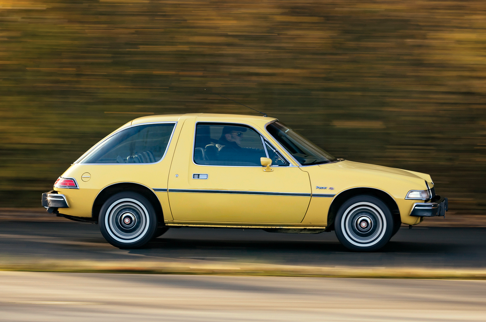 Classic & Sports Car – Ford Pinto vs AMC Gremlin and Pacer: daring to be diminutive