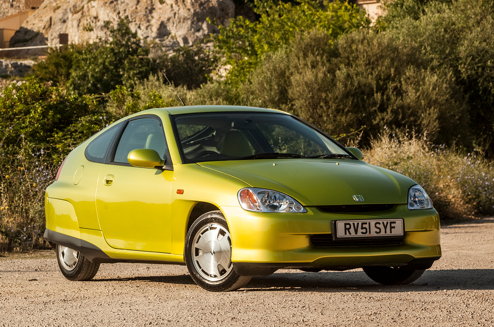 Classic & Sports Car – Honda Insight: millennial marvel