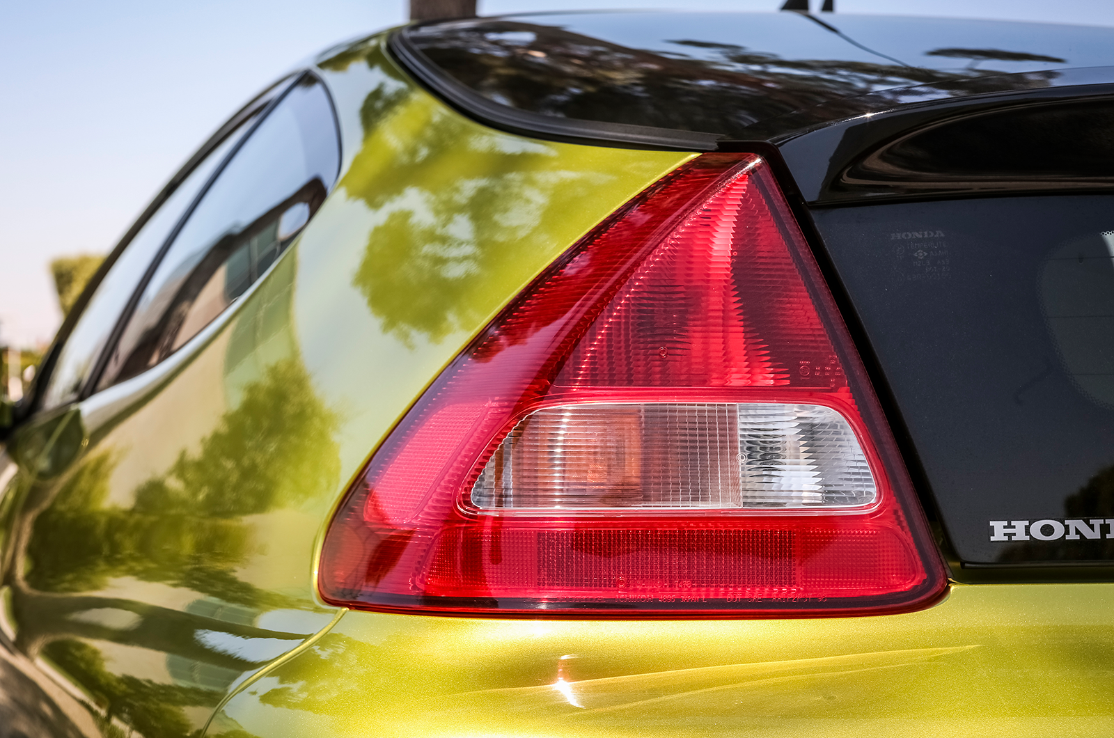 Classic & Sports Car – Honda Insight: millennial marvel