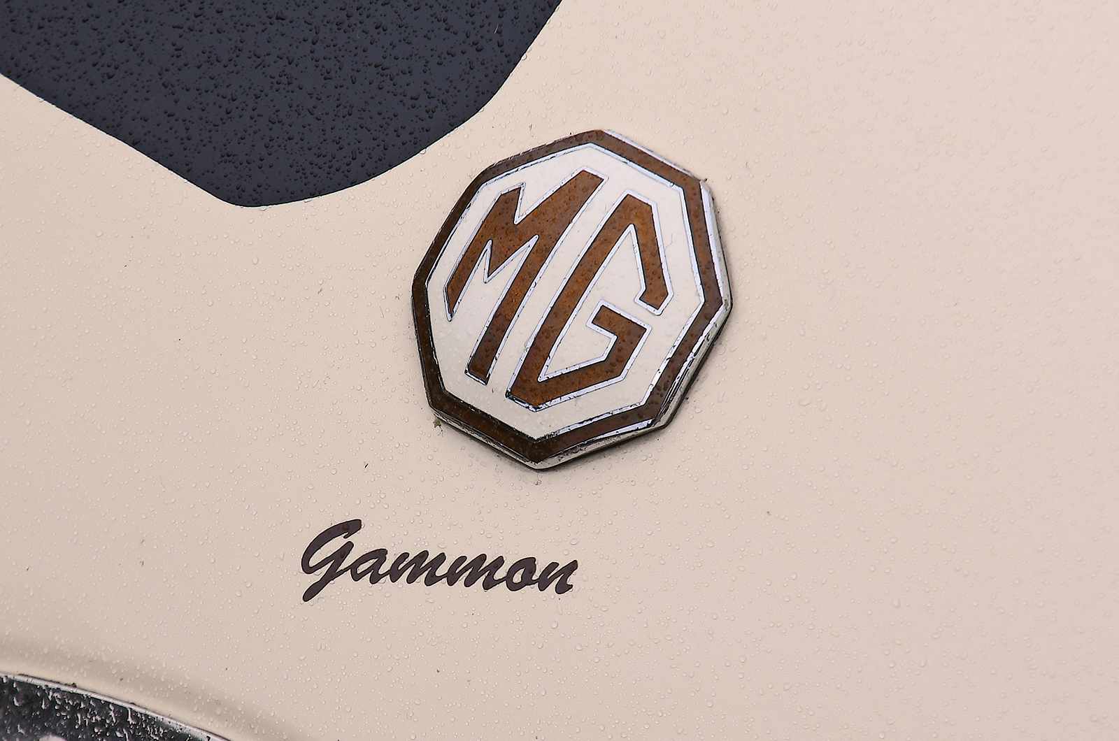 Classic & Sports Car – MG Gammon Special: smoking the competition