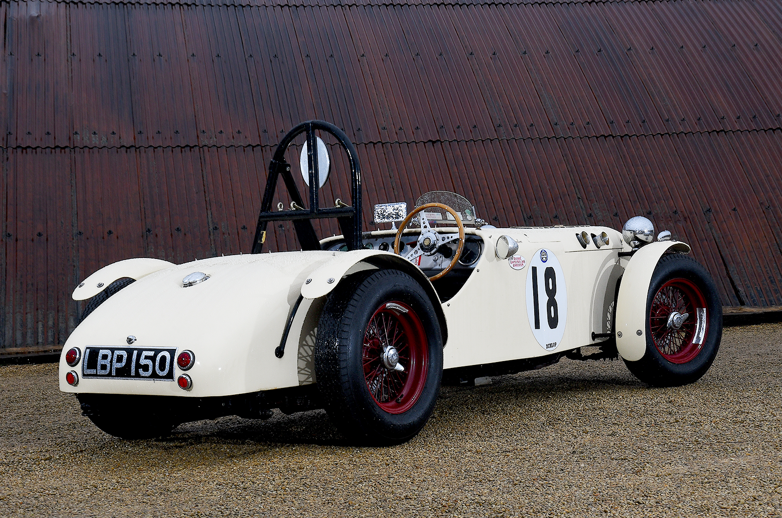 Classic & Sports Car – MG Gammon Special: smoking the competition