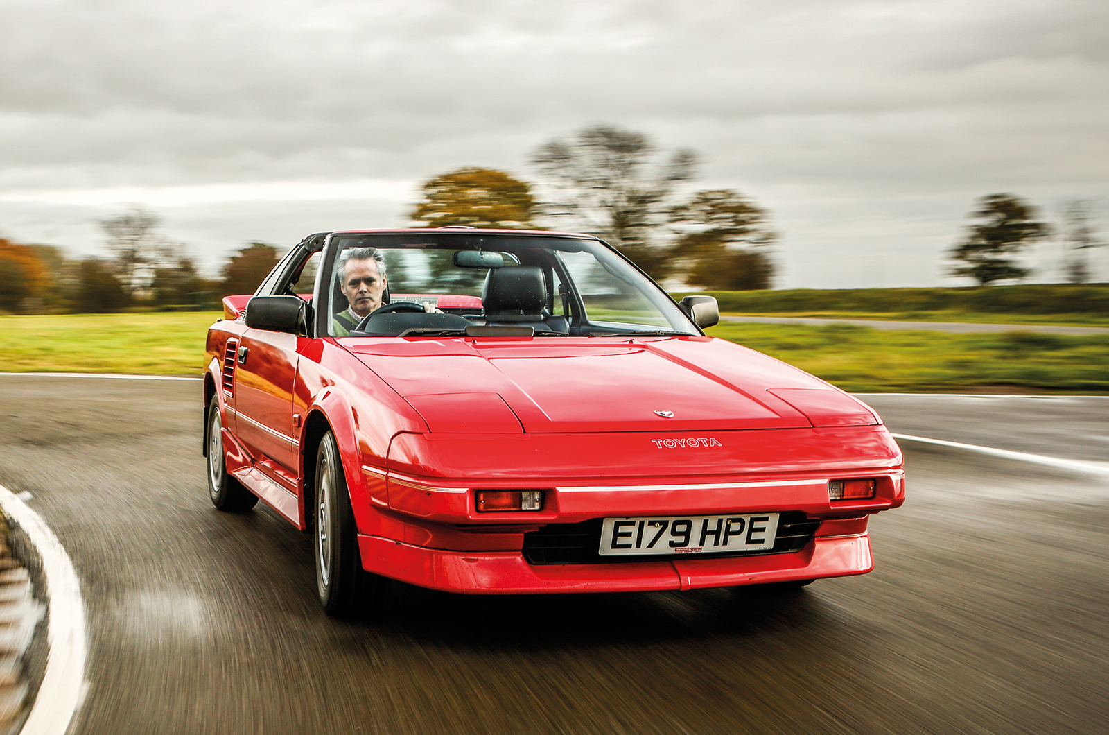 Classic & Sports Car – Toyota MR2 vs Fiat X1/9 vs Reliant Scimitar SS1: wedge-shaped fun