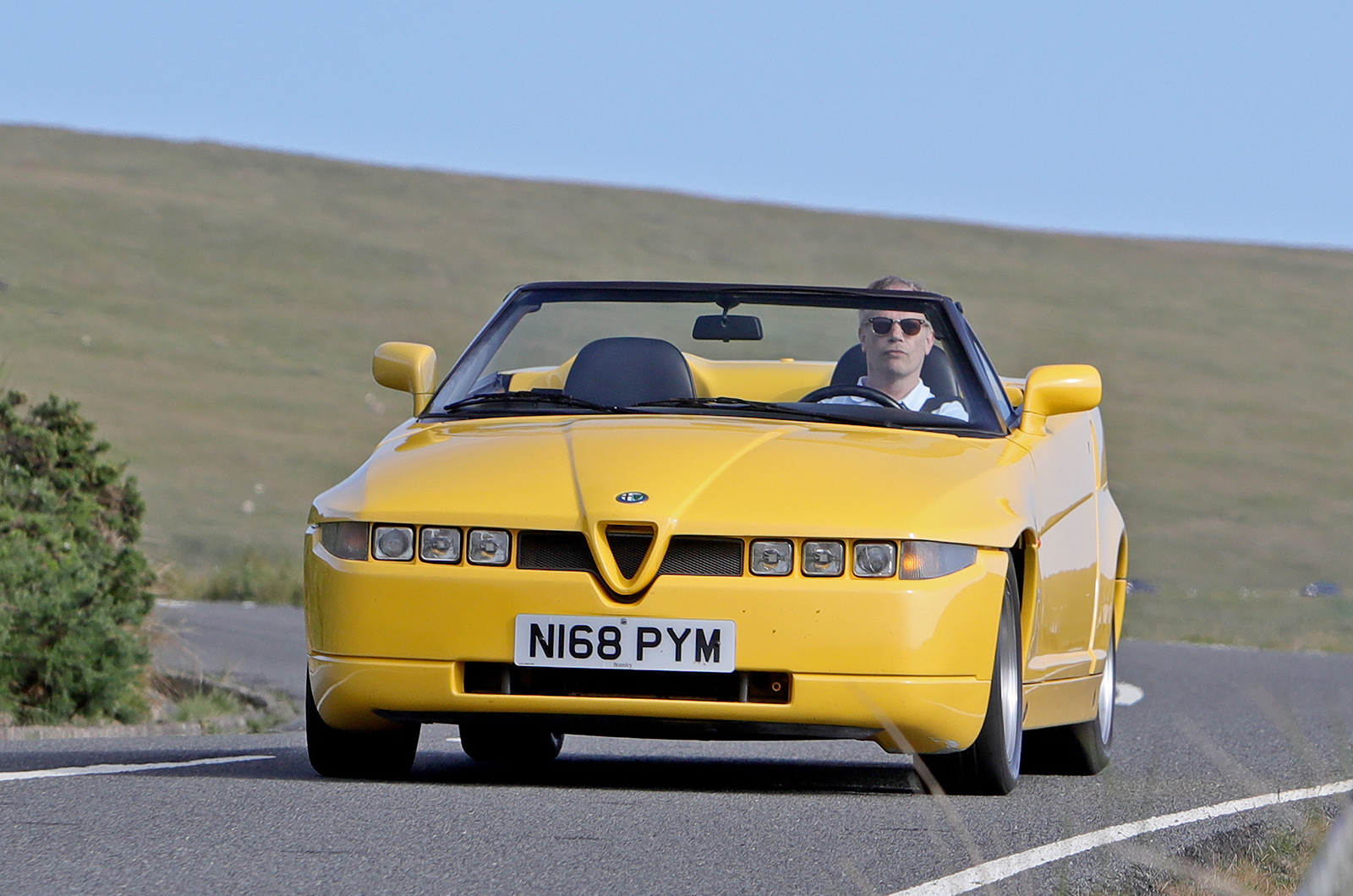 Classic & Sports Car – Alfa Romeo RZ: playing all the angles