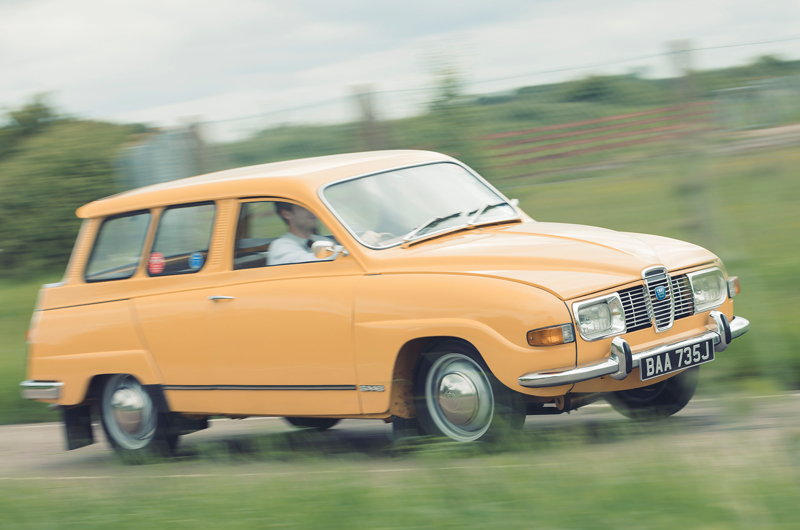 Classic & Sports Car – Citroën vs Morris vs Fiat vs Saab vs Buick: people-carrier pioneers