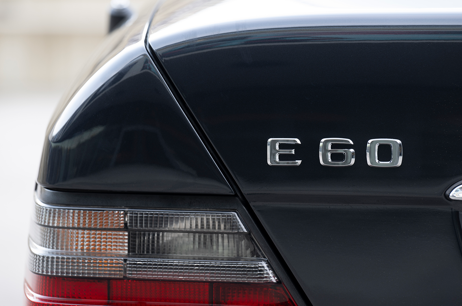 Classic & Sports Car – Mercedes-Benz E60 AMG: devil in disguise