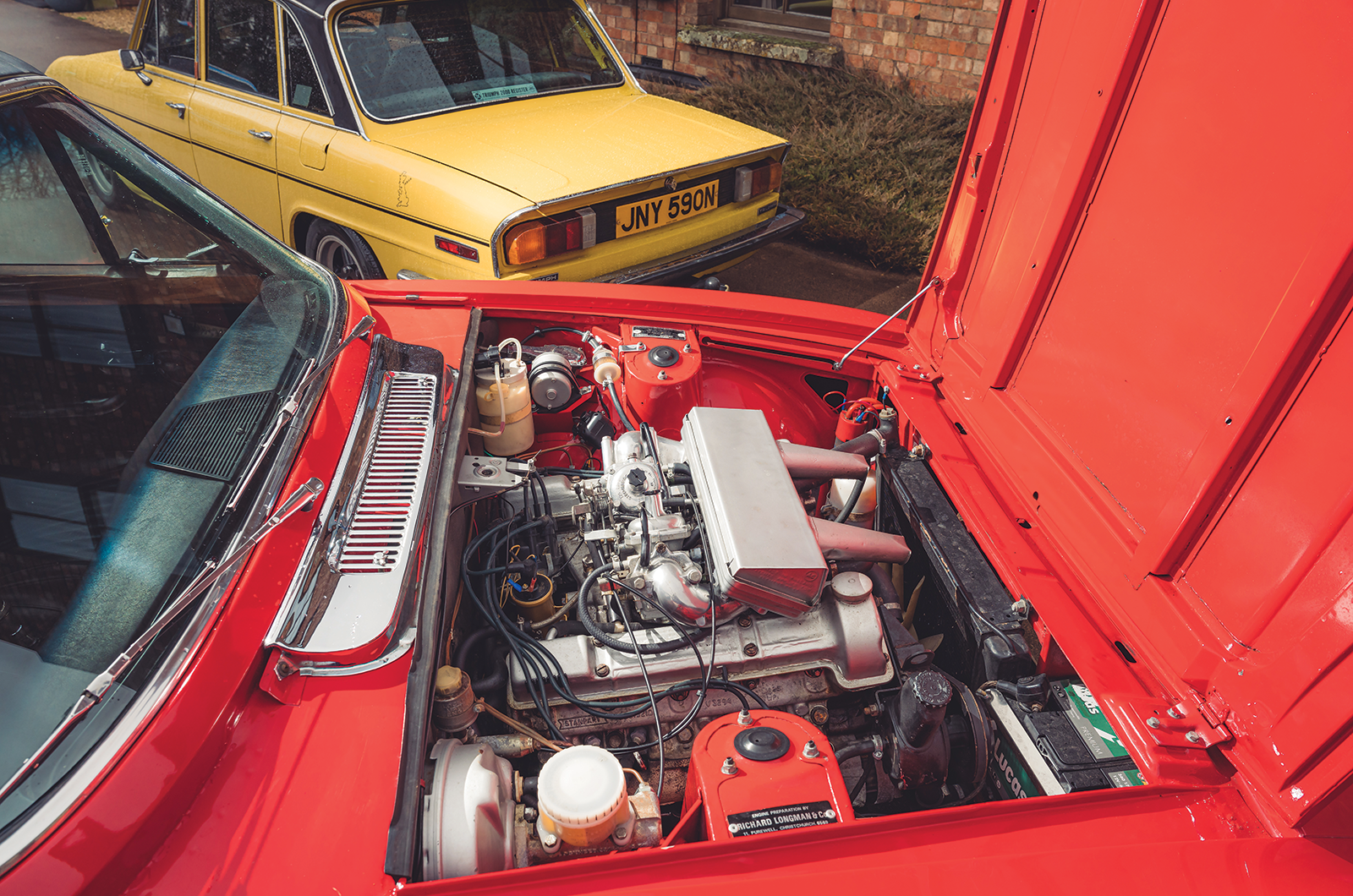 Classic & Sports Car – Triumph Stag saloon and estate: when two become one