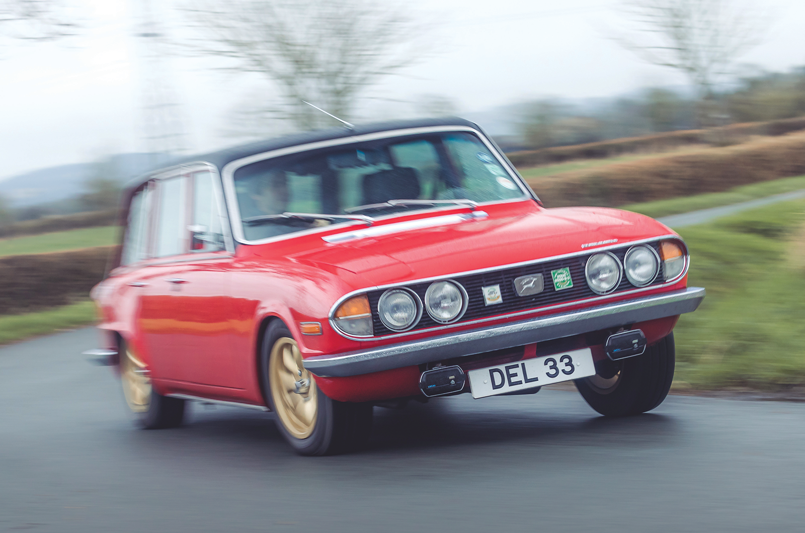 Classic & Sports Car – Triumph Stag saloon and estate: when two become one