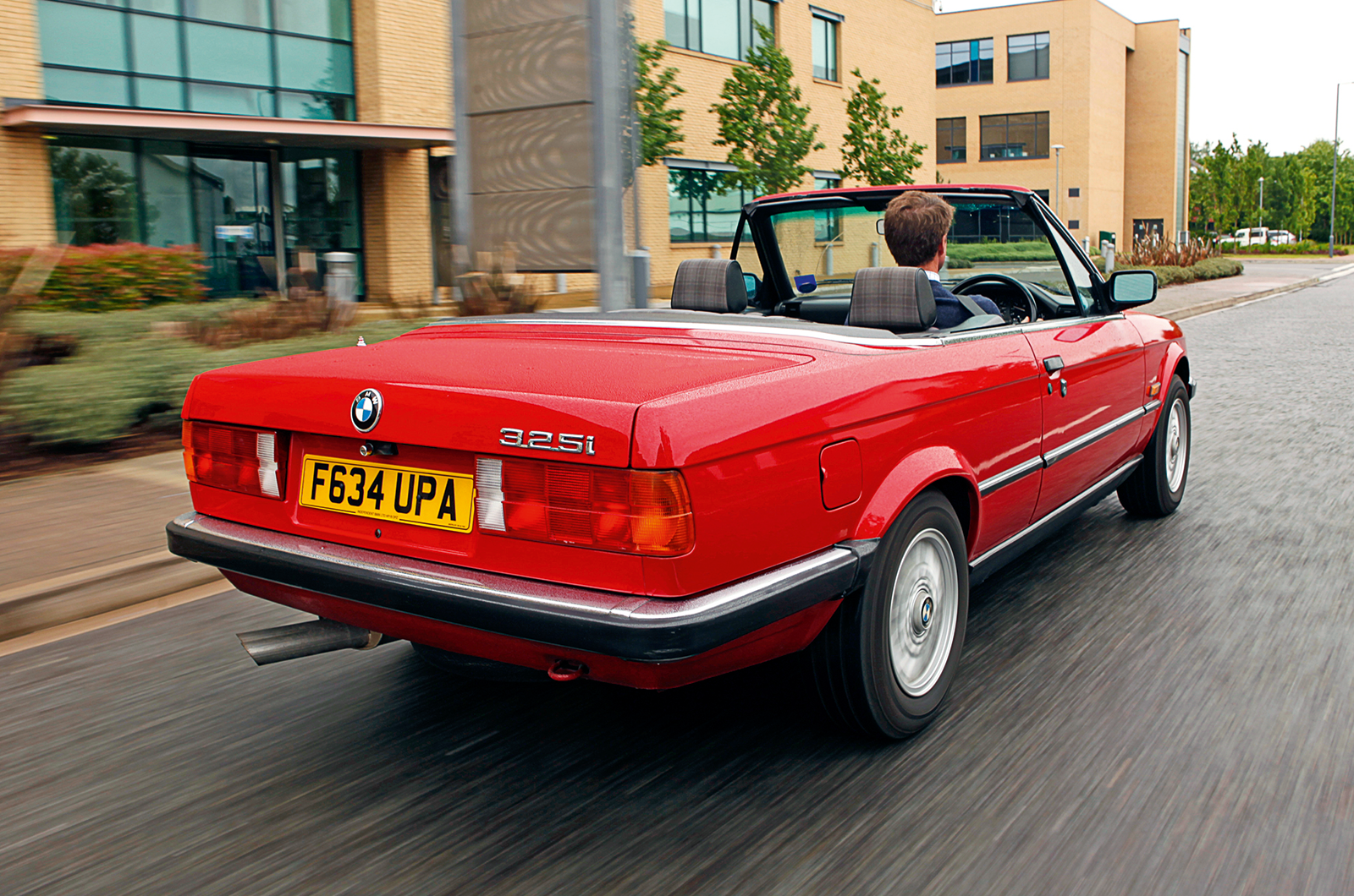 Classic & Sports Car – BMW 3 Series vs Audi 2.8 Cabriolet vs Saab 900: coupés lose their heads