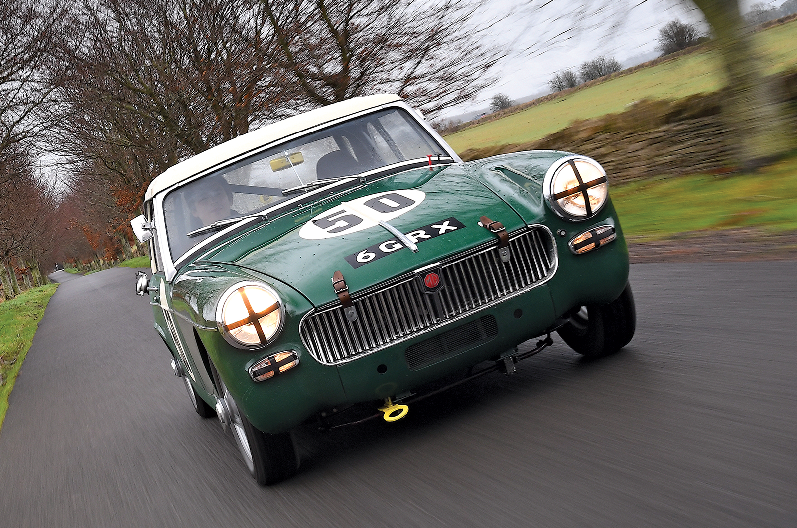 Classic & Sports Car – MG Midget racer: small victories