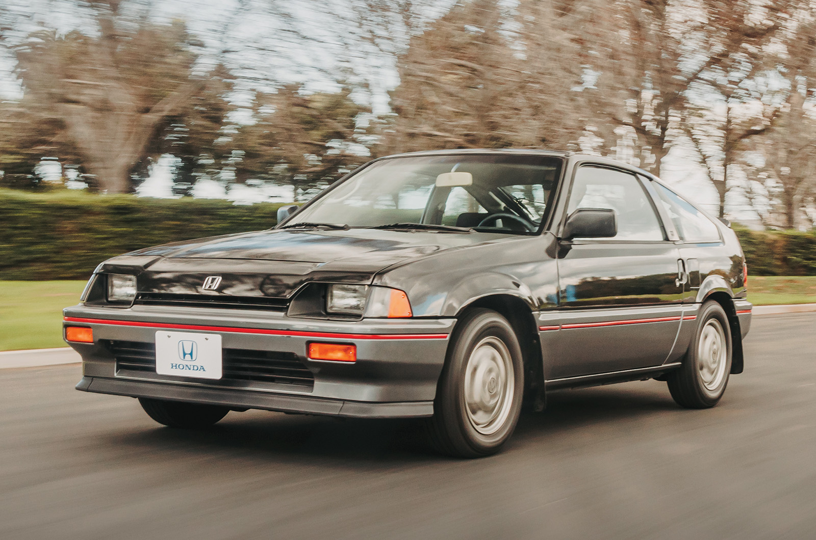 Classic & Sports Car – Honda CRX Si vs Civic Si: absolutely buzzing