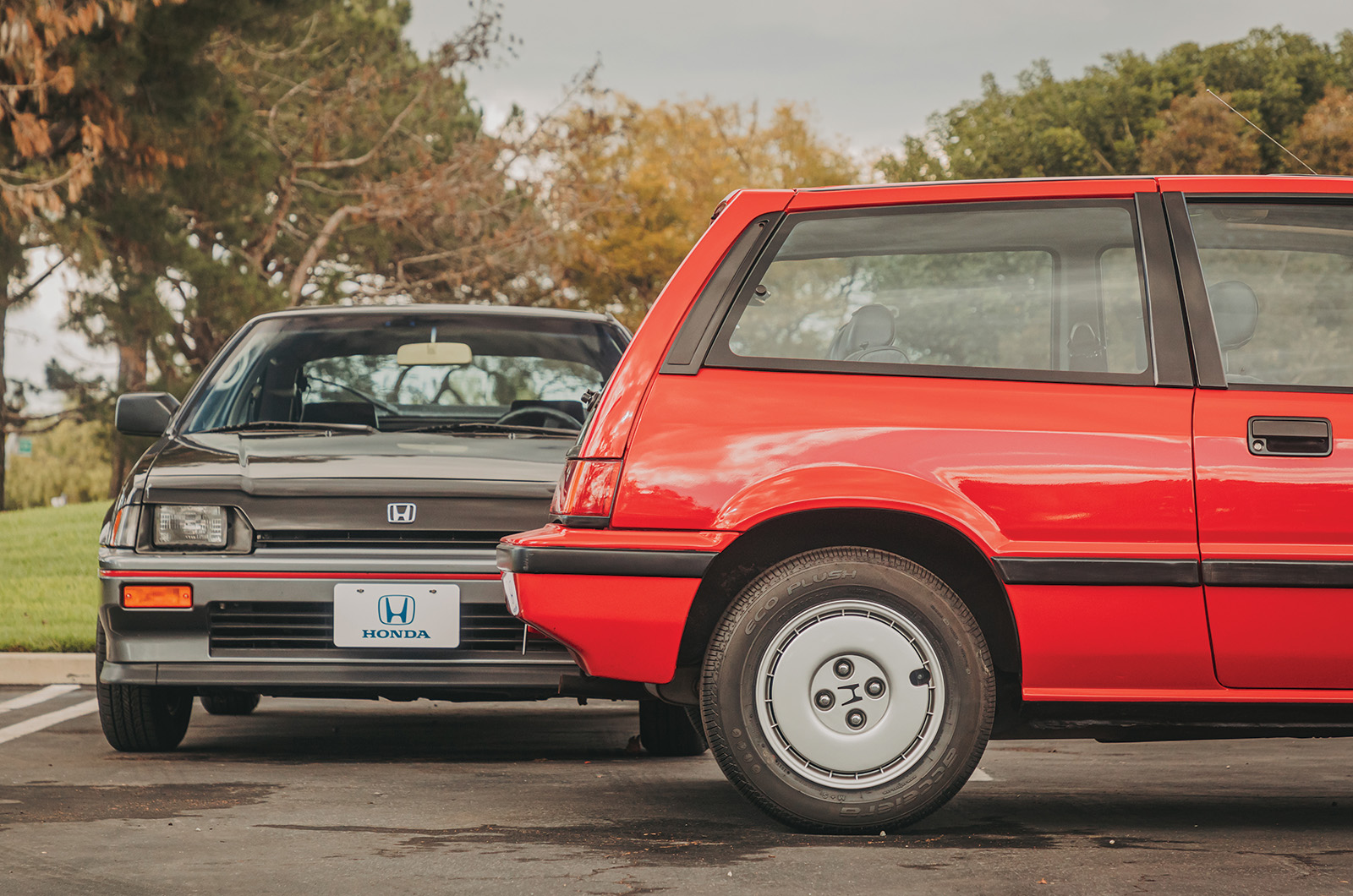 Classic & Sports Car – Honda CRX Si vs Civic Si: absolutely buzzing