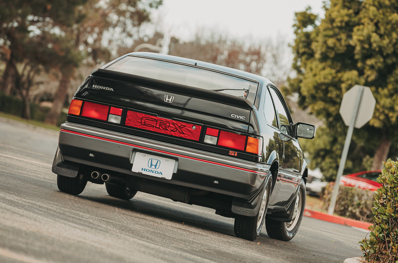 Classic & Sports Car – Honda CRX Si vs Civic Si: absolutely buzzing