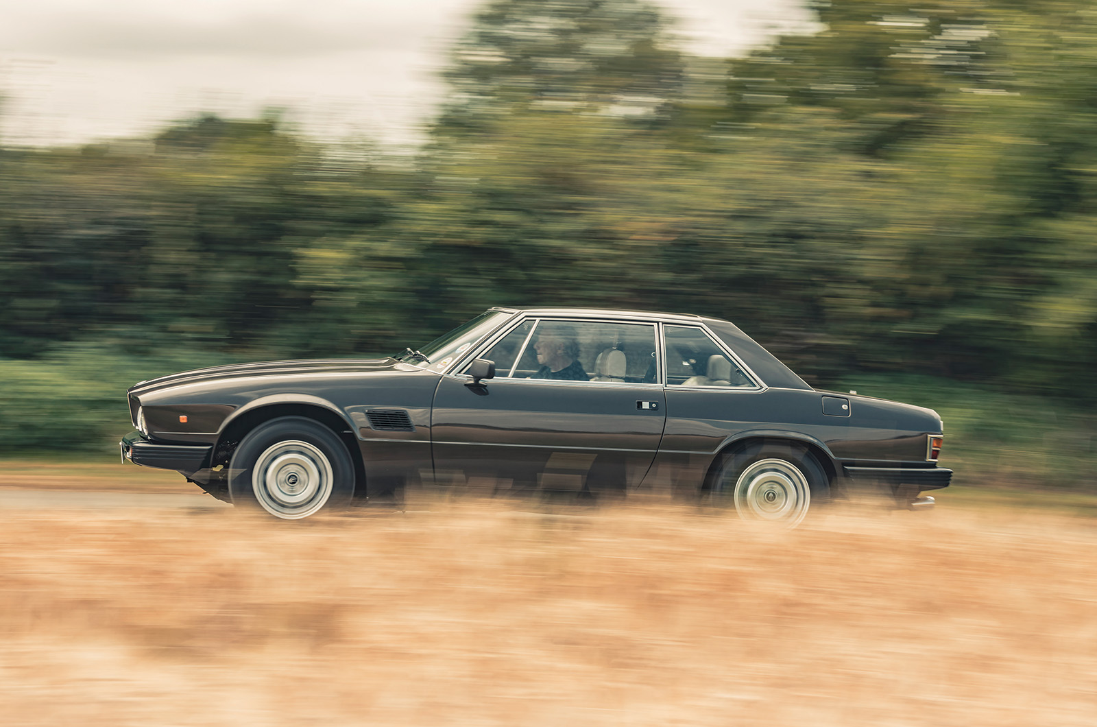 Classic & Sports Car – Maserati Kyalami vs De Tomaso Longchamp: the same, but different