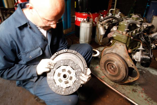 Classic & Sports Car – How to... change a clutch on your classic car