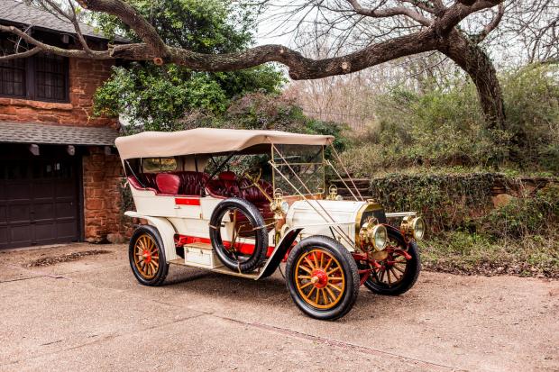 Classic & Sports Car – Wonder Welch is no-reserve 111-year-old treat