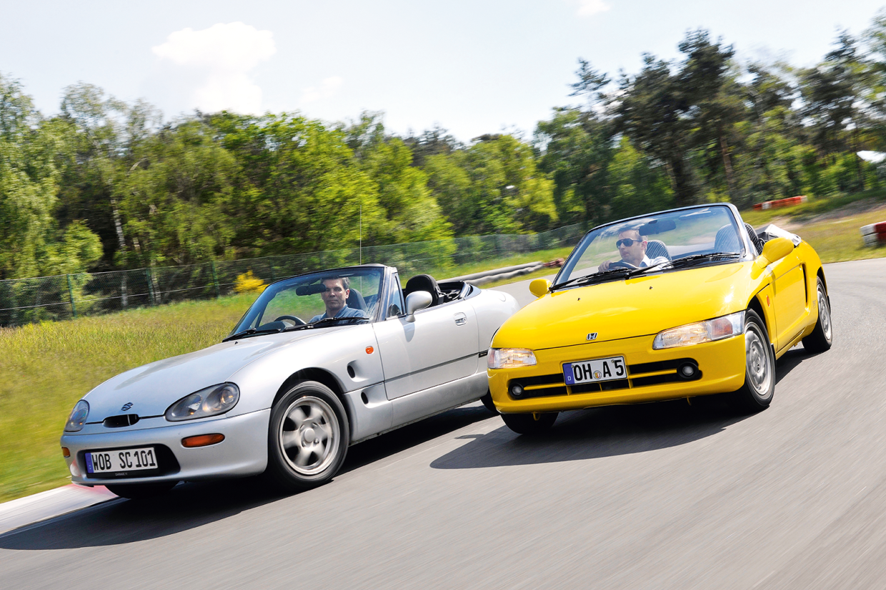 Tiddlers on test: Suzuki Cappuccino vs Honda Beat  Classic 